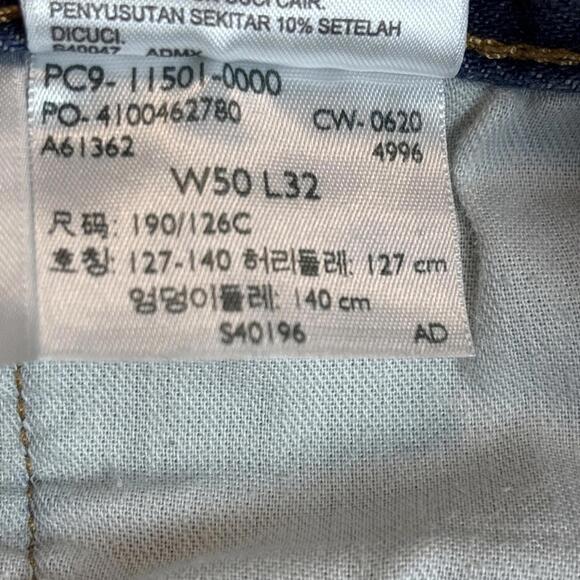 Levi's‎ 501  Button Fly Jeans Men's 50 x 32 Medium Wash Classic Straight Fit - Picture 3 of 7